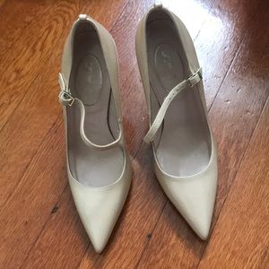 SJP Diana Nude Pumps size 5.5